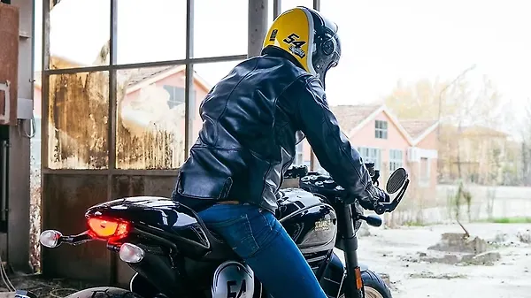 Ducati Scrambler Café Racer Photo Gallery Bikewale