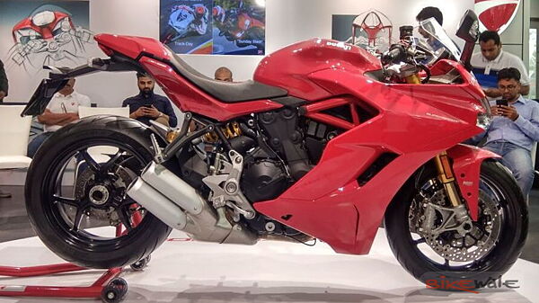 Ducati SuperSport Side 108052