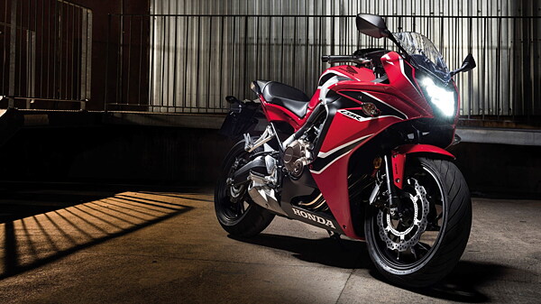 Gsx s750 deals vs cbr650r