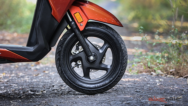 honda grazia rear tyre price