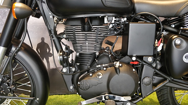 royal enfield classic stealth black