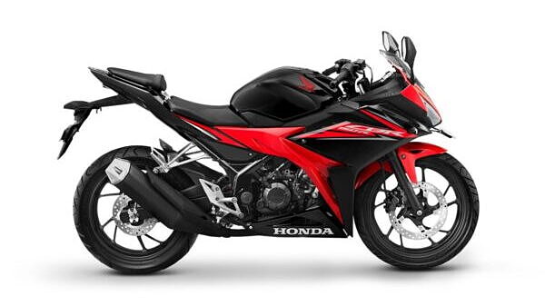 All new honda 2025 cbr150r racing red