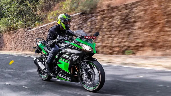 Kawasaki Ninja 300 First Ride Review - BikeWale