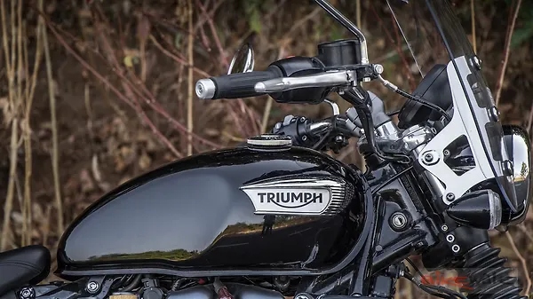 Triumph Bonneville Speedmaster First Ride Review Bikewale