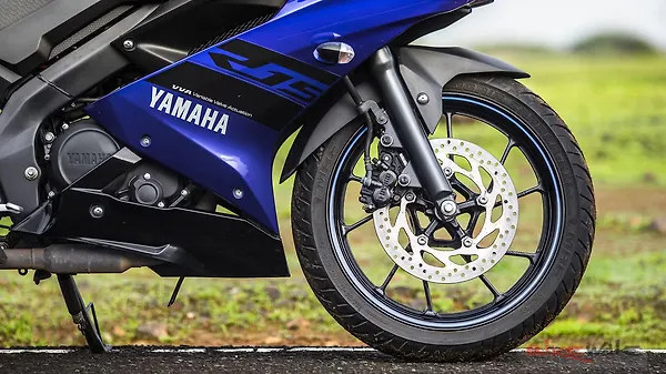 r15 v3 wheel size