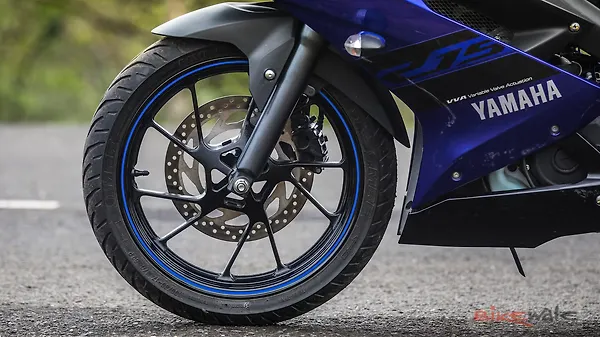 r15 v3 rim
