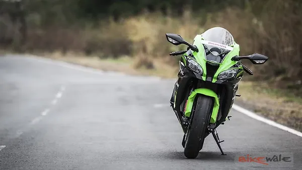 2019 Honda Cbr1000rr Fireblade Vs Yamaha Yzf R1 Vs Kawasaki Ninja Zx