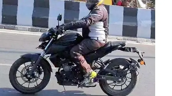 yamaha mt 15 for short riders