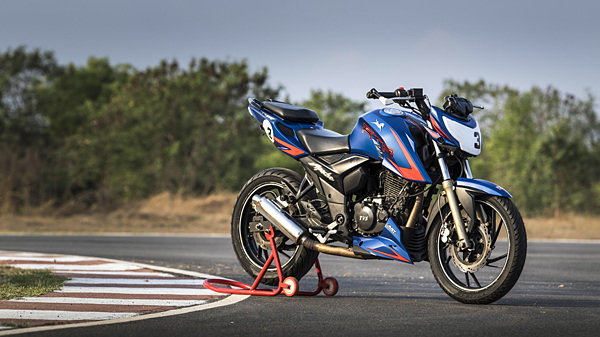 Tvs apache racing online bike