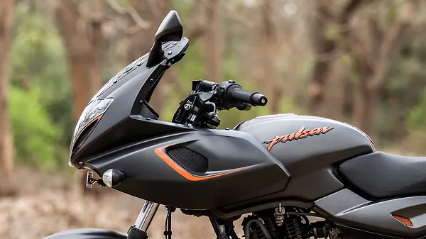 pulsar 150 seat cushion