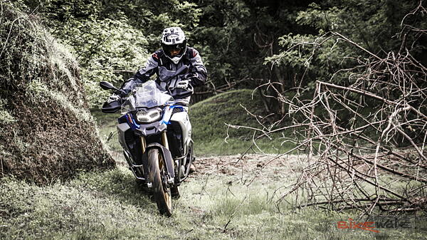 BMW F850 GS Adventure: Road Test Review - BikeWale