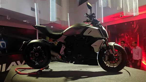 Ducati Diavel 1260 Image Gallery - BikeWale