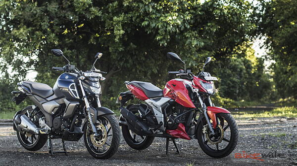 Yamaha FZ S V3.0 vs TVS Apache RTR 160 4V: Comparison Review - BikeWale