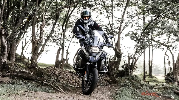 BMW R1250GS Adventure Road Test Review - BikeWale