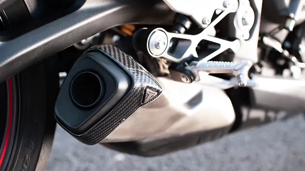 2020 Triumph Street Triple RS: First Ride Review - BikeWale