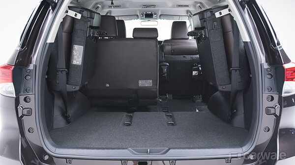 Toyota Fortuner Boot Space Image, Toyota Fortuner Photo - CarWale