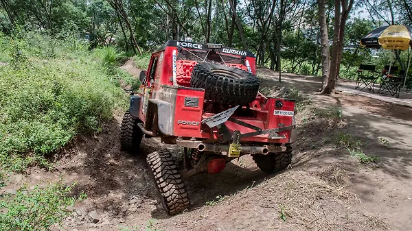 IRC ミトス XC チューブドタイヤ 650×52B (27.5×2.10