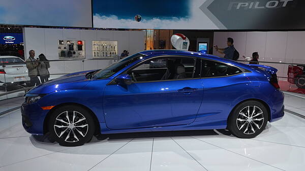 2015 Geneva Motor Show: Honda announces prices for new Civic Type R -  CarWale