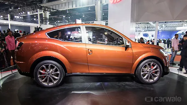 Mahindra Xuv Aero Photo Gallery Carwale Coupe Version Based On The Xuv500 Complete With Sloping Roofline And Single Door One Side Yet Looks Part Of Being A Large Utility Vehicle