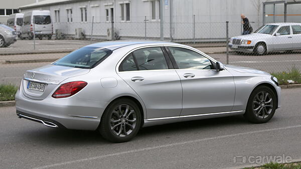 Mercedes-Benz C-Class facelift spotted on test - CarWale