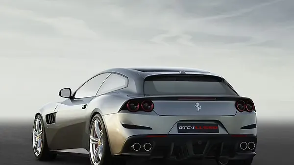 Ferrari GTC4 Lusso left-rear-three-quarte Ferrari GTC4 Lusso left-rear-three-quarte