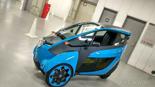 Toyota I Road Driven Personal Mobility Redefined Carwale It Has Taken Me A Good Part Of Two Days To Decide Whether I Should Call This Drive Or Ride You See The Toyota Road Which Is Three Wheeled