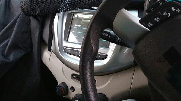 2017 Chevrolet Beat spied; interiors revealed - CarWale