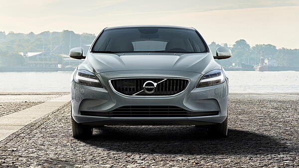 Volvo V40 and V40 Cross Country Picture Gallery - CarWale