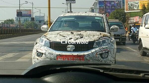 2017 Tata Nexon’s interior snapped displaying driving modes - CarWale