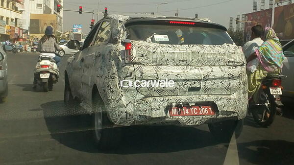 2017 Tata Nexon’s interior snapped displaying driving modes - CarWale