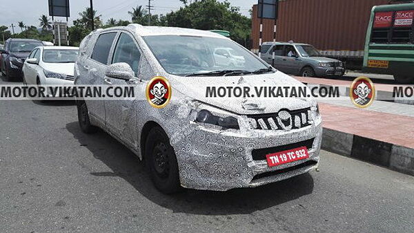 Mahindra MPV Exterior