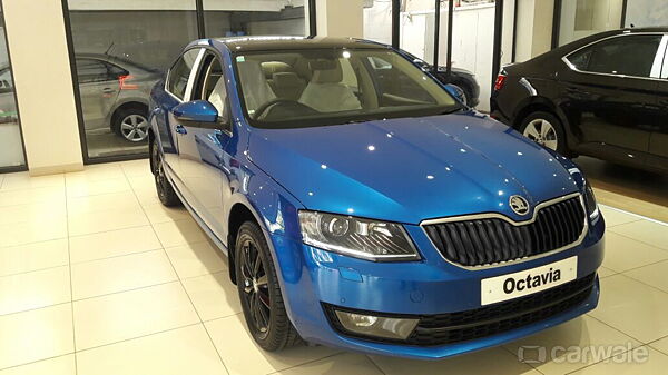 Skoda Octavia Onyx edition Image gallery - CarWale