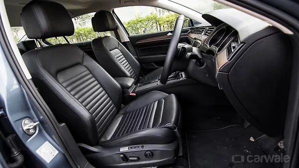 Volkswagen Passat vs Skoda Superb
