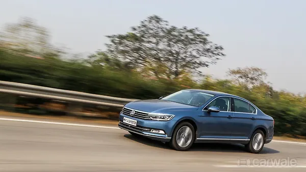 Volkswagen Passat vs Skoda Superb