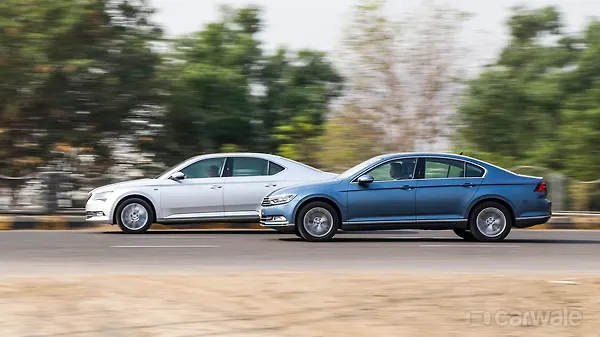 Volkswagen Passat vs Skoda Superb - CarWale