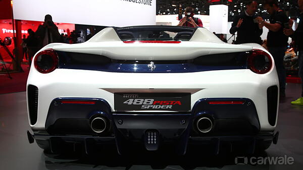 Paris Motor Show 2018 Ferrari Turns Up The Heat With 488