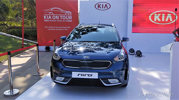 Kia Motors organises design tour in Vadodara - CarWale