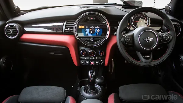Mini Cooper Interior >> 2019 Mini Cooper Jcw First Drive Review Carwale Mini Cooper Interior >> 2019 Mini Cooper Jcw First Drive Review Carwale