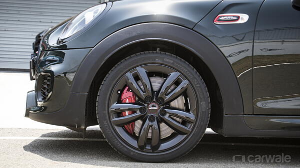 MINI Cooper JCW launched: Now in pictures - CarWale