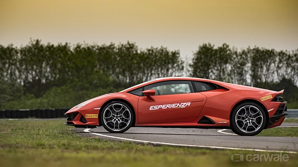 Lamborghini Huracan Price In India Images Mileage