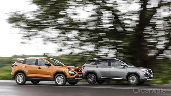 MG Hector vs Tata Harrier Diesel MT Comparison Test Review - CarWale