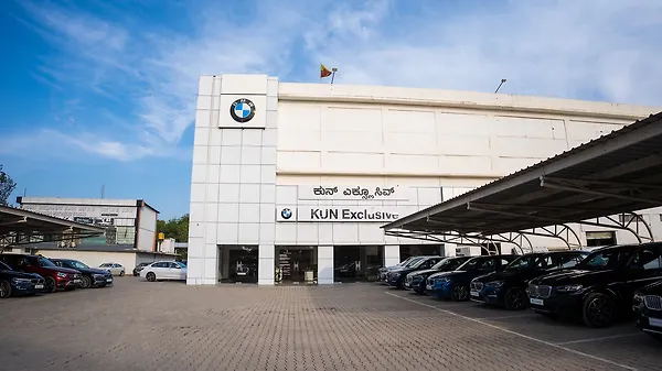 BMW KUN Exclusive Bangalore Used Cars Showroom 1