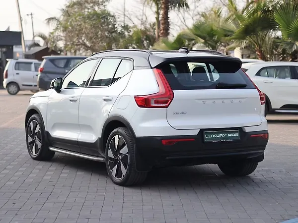 Volvo EX40 Ultimate AWD - Photo 8