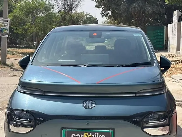 MG Windsor EV Essence 38.0 kWh - Photo 2