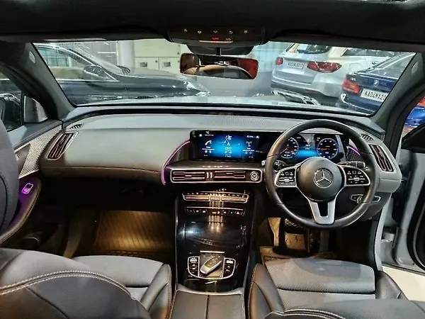 Mercedes-Benz EQC 400 4MATIC - Photo 8