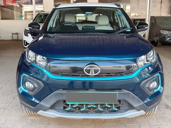 Tata Nexon EV XZ Plus LUX - Photo 1