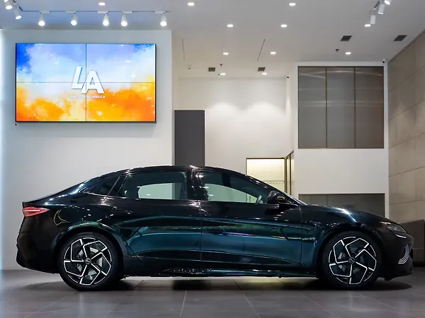 BYD Seal Premium [2024-2025] - Photo 5