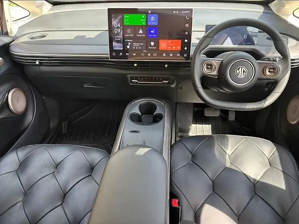 MG Windsor EV Essence 38.0 kWh - Photo 7