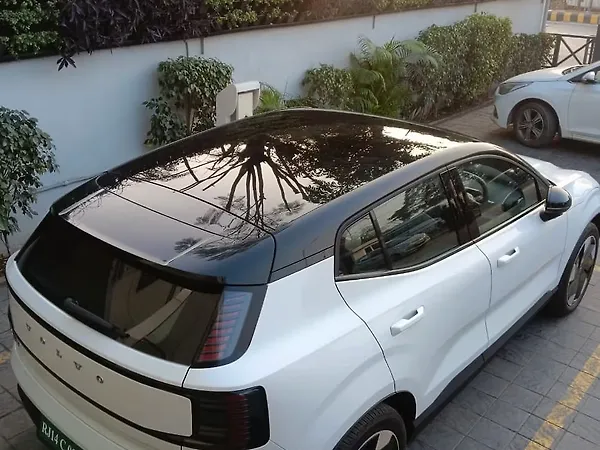 Volvo EX30 RWD Ultra - Photo 3