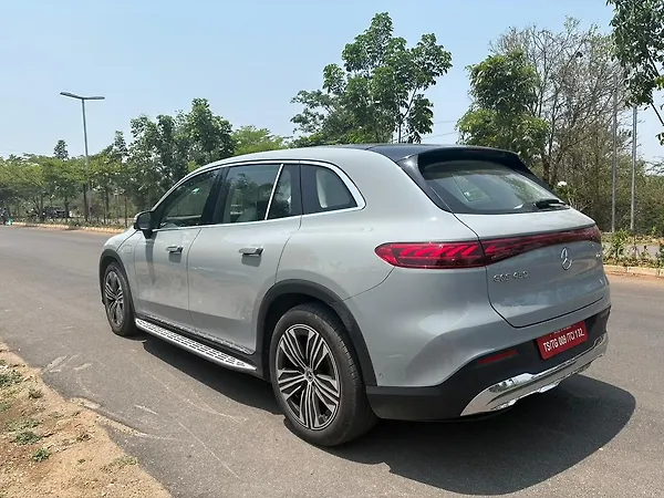 Mercedes-Benz EQS SUV 450 5 Seater - Photo 7